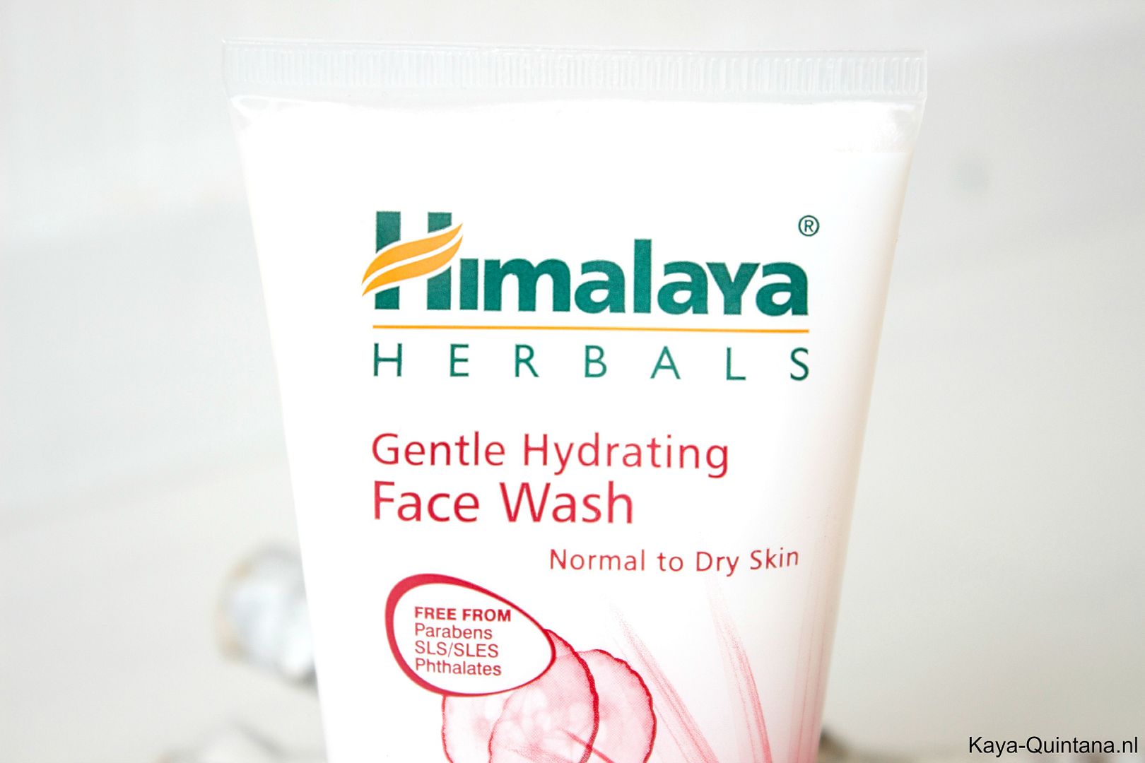 Himalaya gentle hydrating face wash KayaQuintana